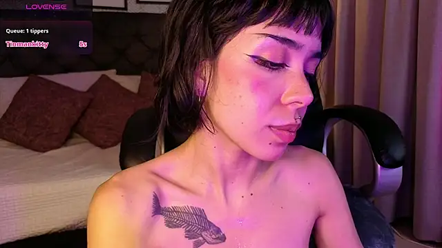 Chat +18 de dark__nymph ao vivo