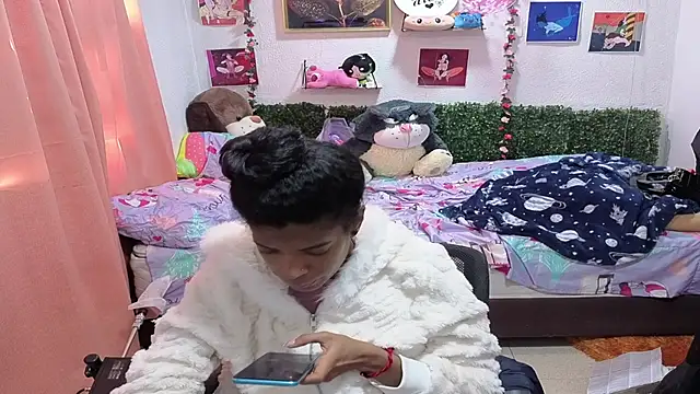 thianahorny Adlı Modelin Web Kamerası Şovu
