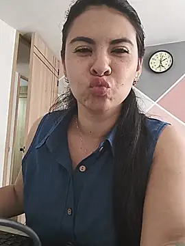 Chat XXX en directo de Paolitha25