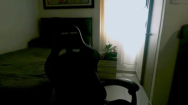 NinaChan_'s Live XXX Chat