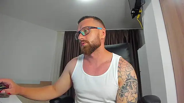 Findom_guy 라이브 XXX 채팅