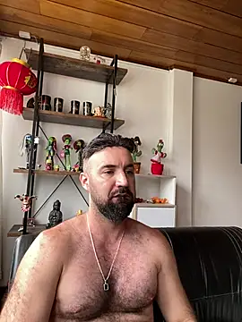 Czat XXX na żywo – ADONIS_ART01