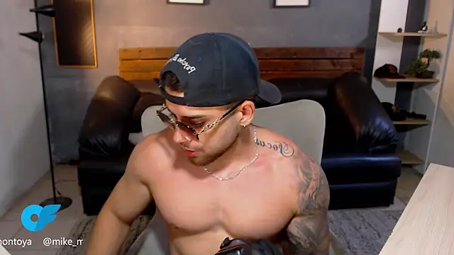 Mike_montoya01 Live XXX-chat