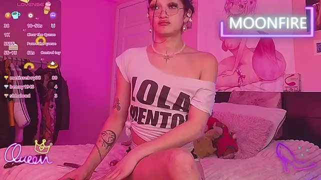 moonfiredancer Adlı Modelin Canlı XXX Sohbeti