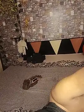 Chut_Maro_fun_kro: διαδικτυακό σόου στην κάμερα