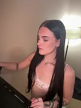 KarissaChantelle's Live XXX Chat