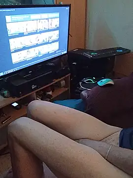 XXX chat uživo modela Martynew