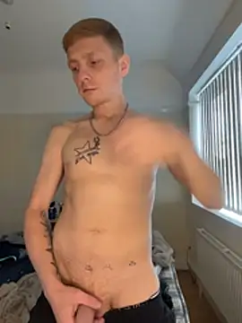 Rileychavv 现场XXX聊天