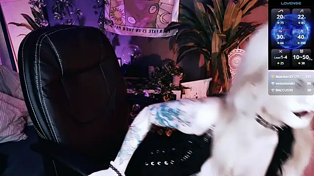 Noah_ElmerX's Live XXX Chat