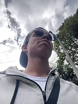 Andres_boy252のライブXXXチャット