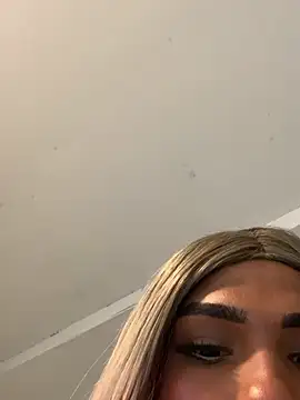 Valentina-2003 라이브 XXX 채팅