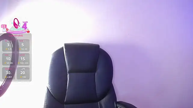 Chat +18 de Mia_Palmer__ ao vivo