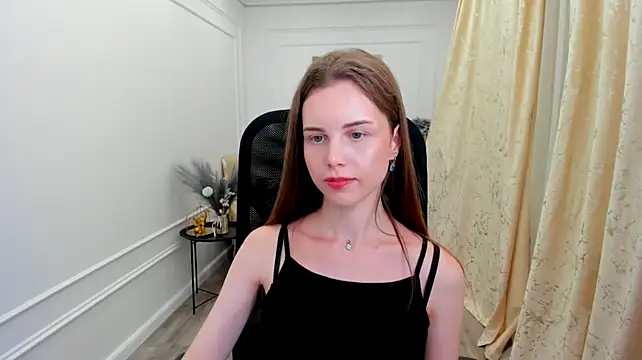 MileyWings Chat XXX live