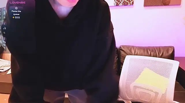 Lily_xBabe Chat XXX in diretta
