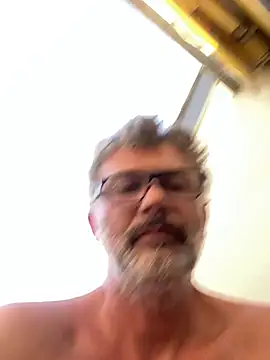 הופעת וובקאם של max219