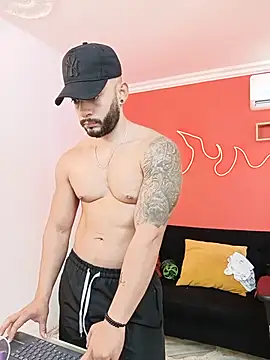 XXX chat uživo modela Mike_savage3