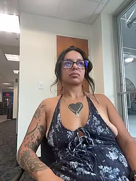 Controllercutie's Live XXX Chat