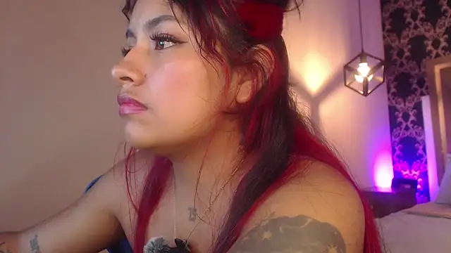 Chat +18 de ChantalPetit ao vivo