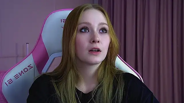 Chat +18 de AgataFoxley ao vivo