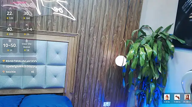 Онлайн чат XXX Colby_driscoll