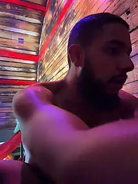 chamelit00 Show in webcam