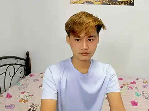 Show de urasian_jhon na webcam