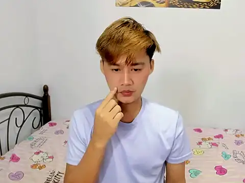 urasian_jhon 在線直播表演