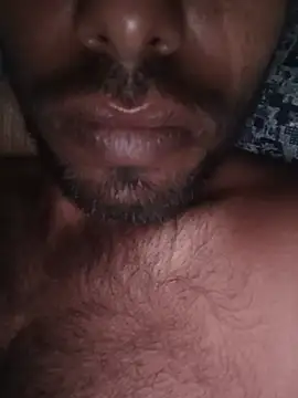 צ'אט XXX בשידור חי של nilu_5633