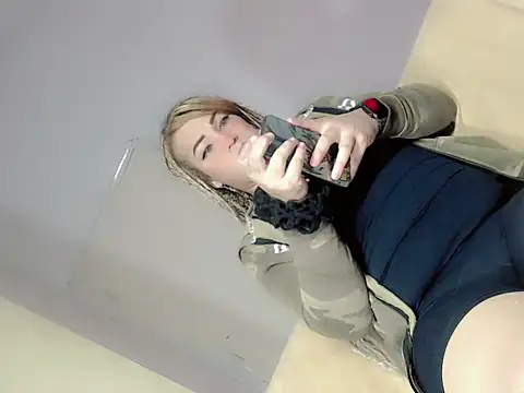 estefanyy_ts Webcam-Show
