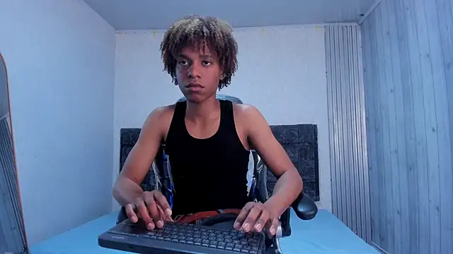 luccas_lowee Live XXX-Chat