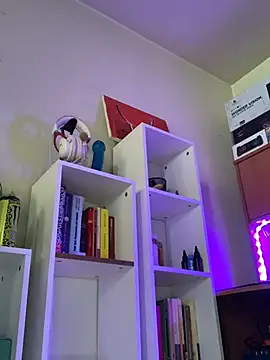 SmokyDee Adlı Modelin Canlı XXX Sohbeti