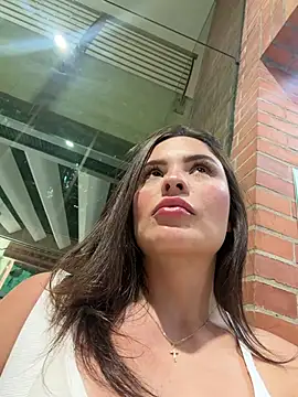 Chatroom XXX en direct de SofiaGomez444