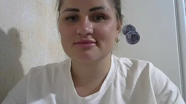 Honeydew-Waves Adlı Modelin Canlı XXX Sohbeti