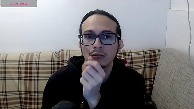 cholitohermoso – Naživo XXX chat