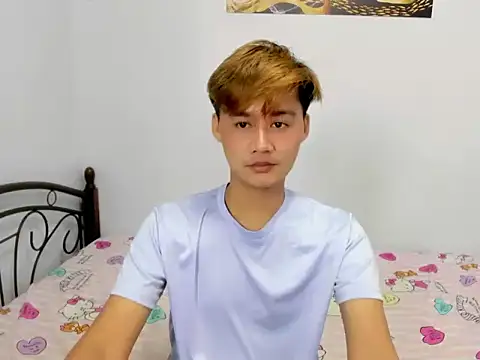 urasian_jhon webcam show