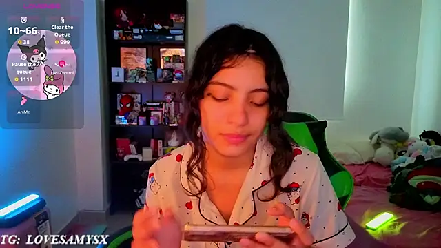 Lovelyamyy's Live XXX Chat