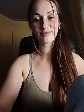 LunaCrystall XXX чат на живо