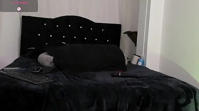 Amy_Aloqua Live XXX Chat