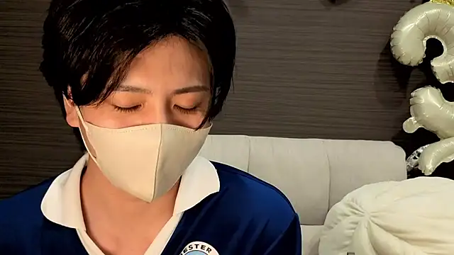 CHROME-kun925 Live XXX Chat