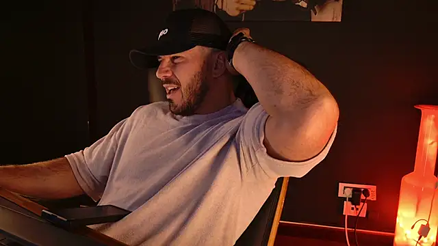 XXX chat uživo modela AngeloEric