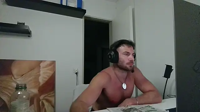 alpha-hunk Webcam-Show