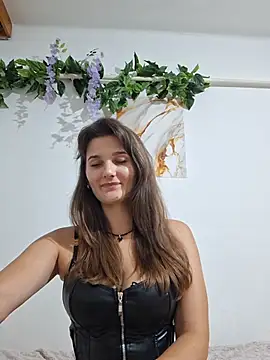 Nika_aa XXX чат на живо
