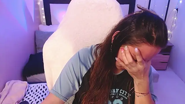 Živý XXX chat camila_delarosa