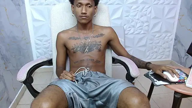 ManSant Chat XXX live