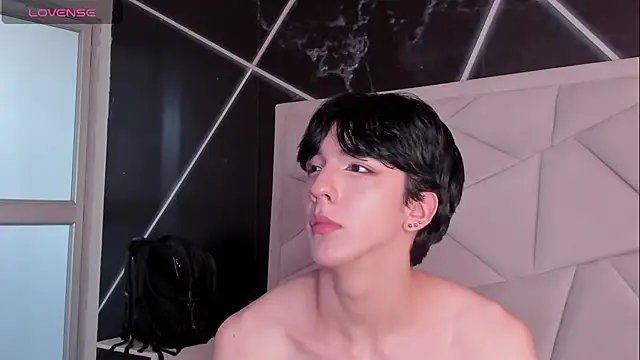 Chat +18 de AerumChae ao vivo
