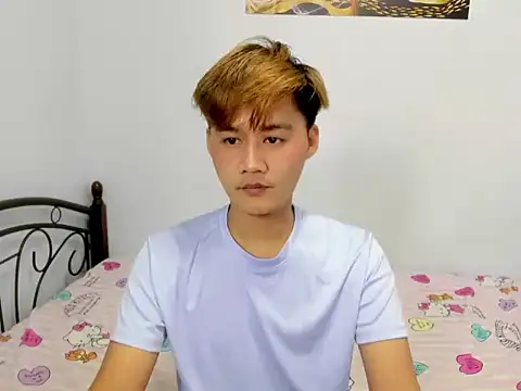 urasian_jhon Webcam show