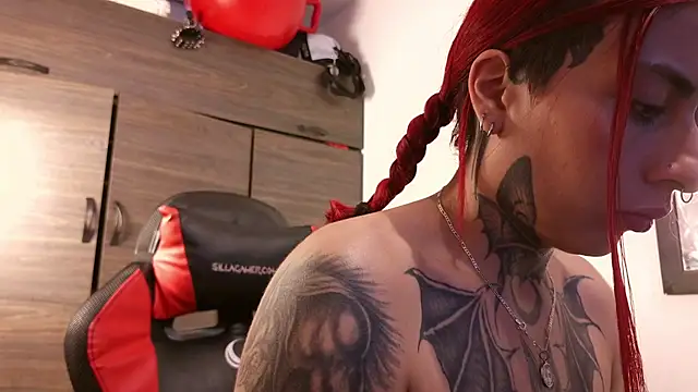 selene_red_'s Live XXX Chat