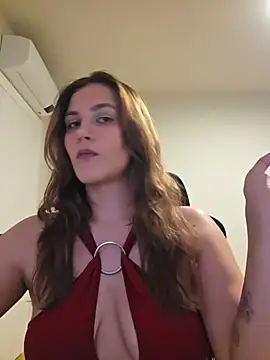 MiaRides19 Webcamshow