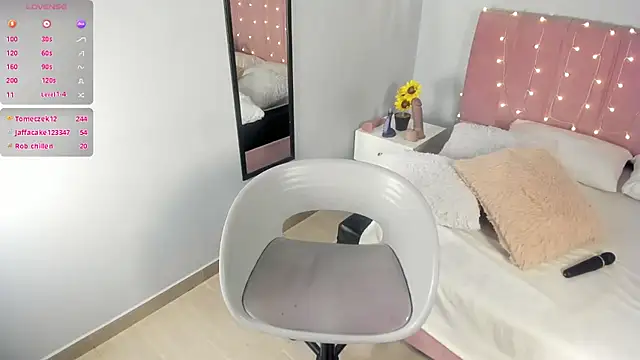 Онлайн чат XXX escarleth__