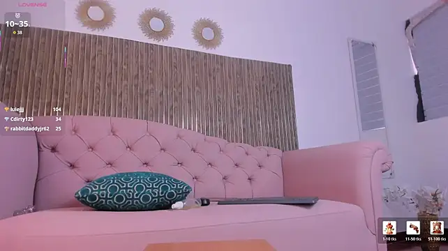 Chat +18 de Lua_Foxy ao vivo